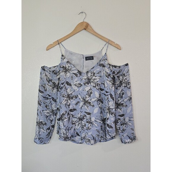 ASTR the Label Cold Shoulder Floral Top Womens Size Small Blue Blouse Revolve - Picture 1 of 10